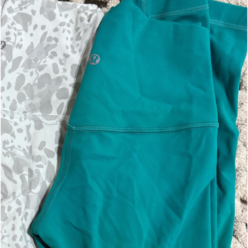 Kelly green lululemon align leggings for @rachelliumay23